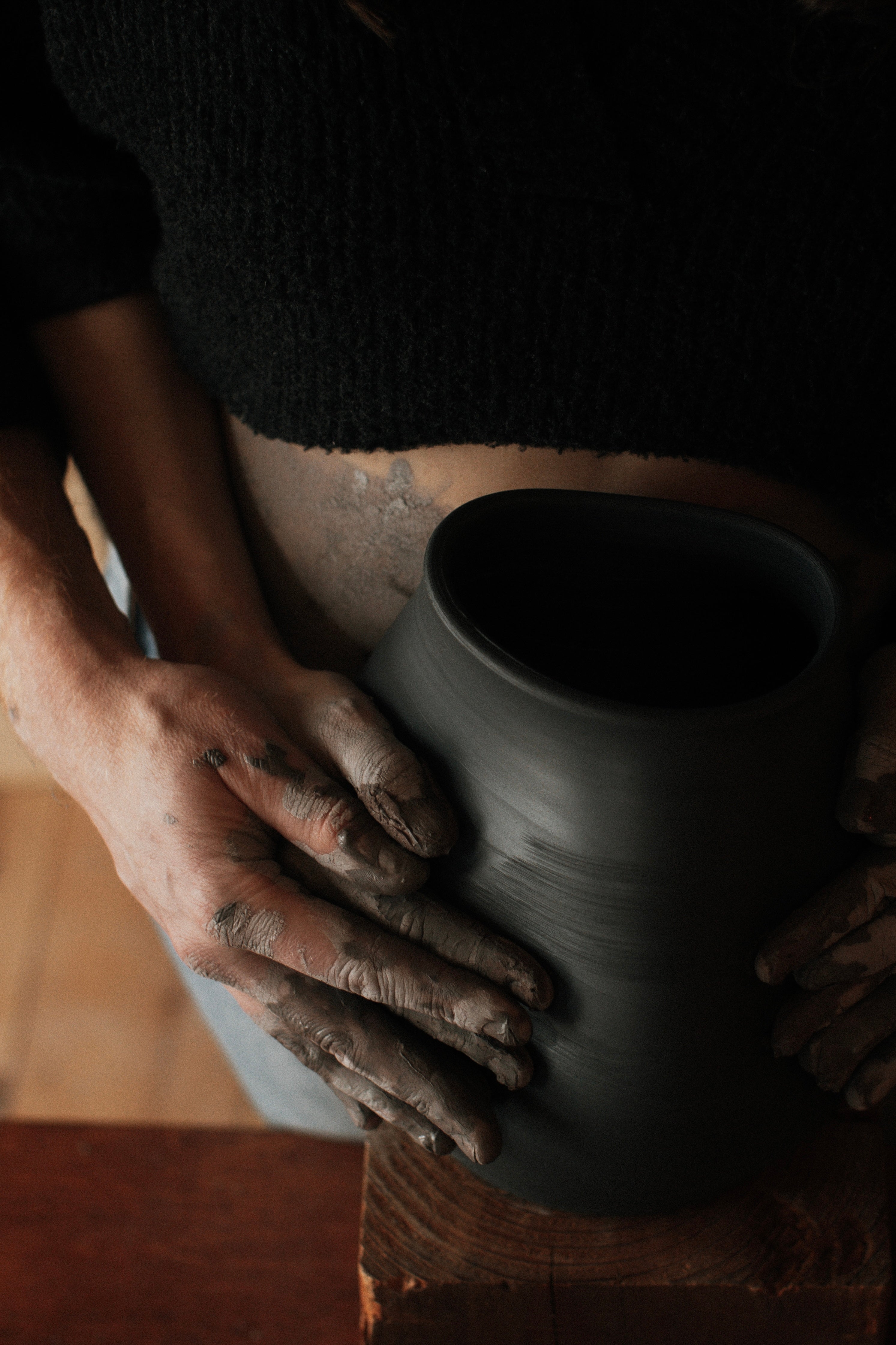 The Hug Vase - A Ceramic Experience & Keepsake